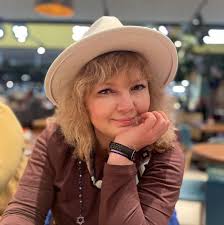 Евгения Перлова